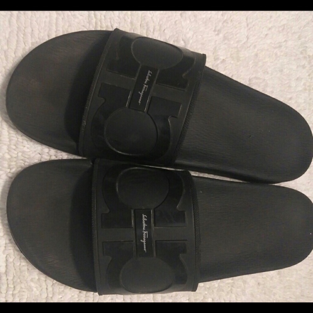 Salvatore Ferragamo Groove Black Rubber Slides 12M